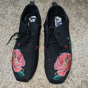 BOBS by sketchers embroidery sneaker/